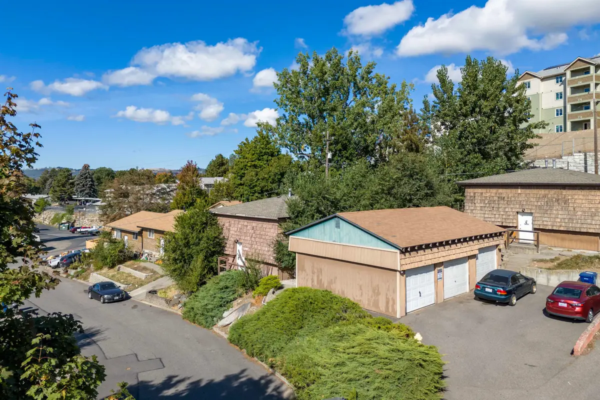 12017 E Mansfield Ave, Spokane Valley, WA 99206 - #1