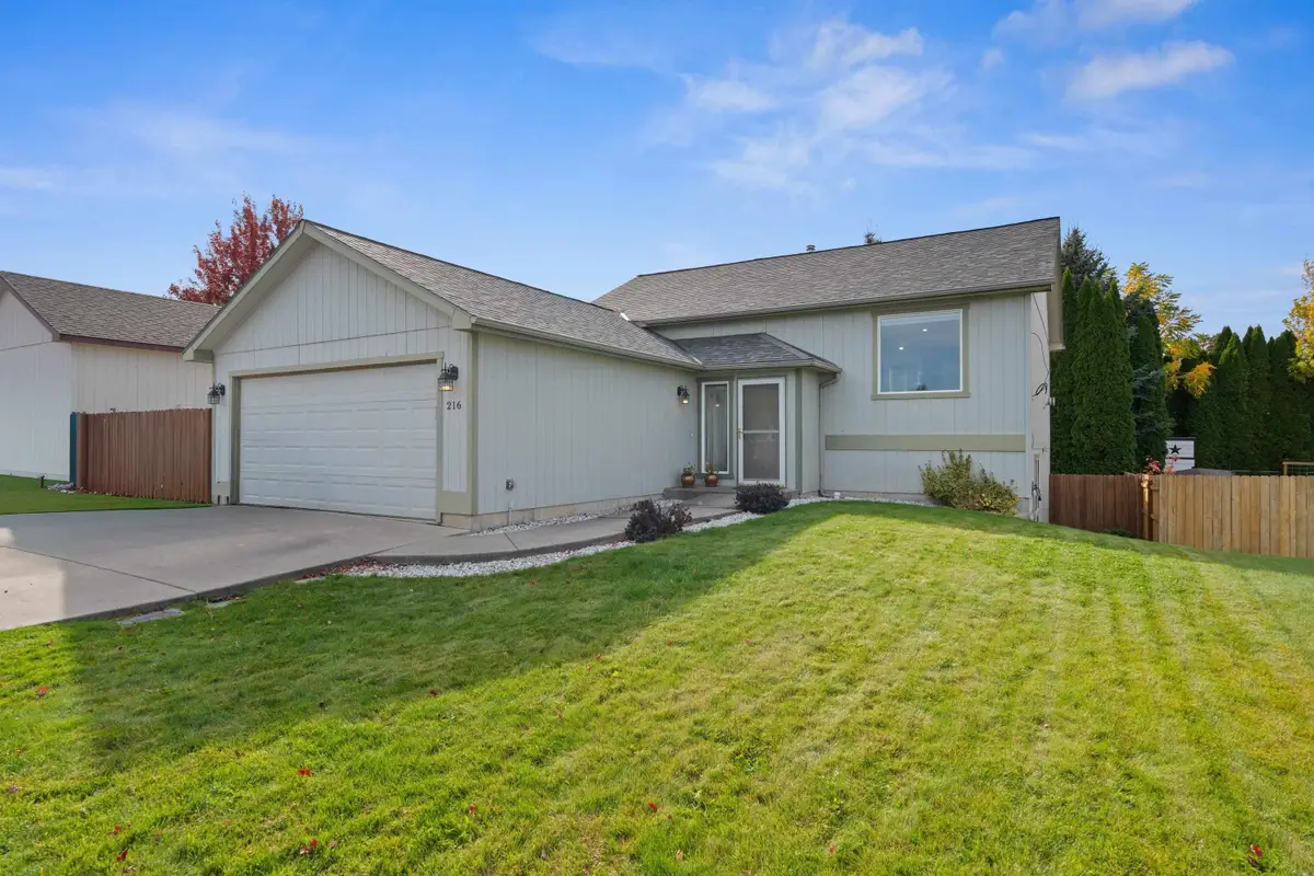 216 S Corbin Ln, Greenacres, WA 99016 - #1