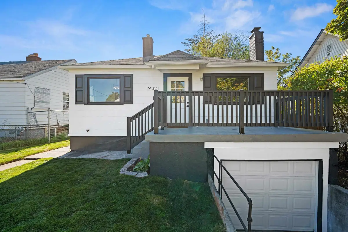 21 W Courtland Ave, Spokane, WA 99205 - #1
