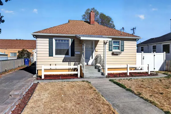 2911 E Hoffman Ave, Spokane, WA 99207