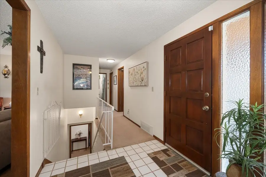 328 W Brierwood Ave, Spokane, WA 99218 - #3
