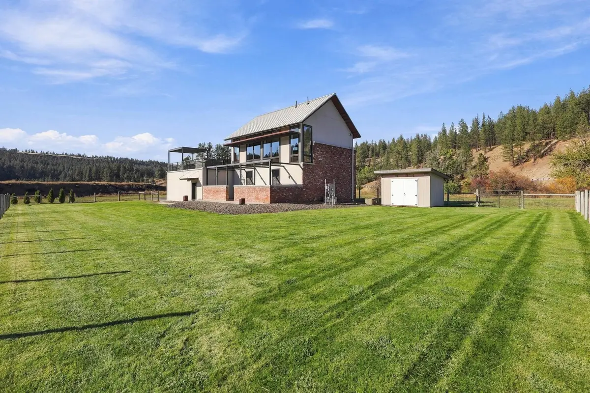 10422 S Hangman Valley Rd, Spokane, WA 99224 - #1