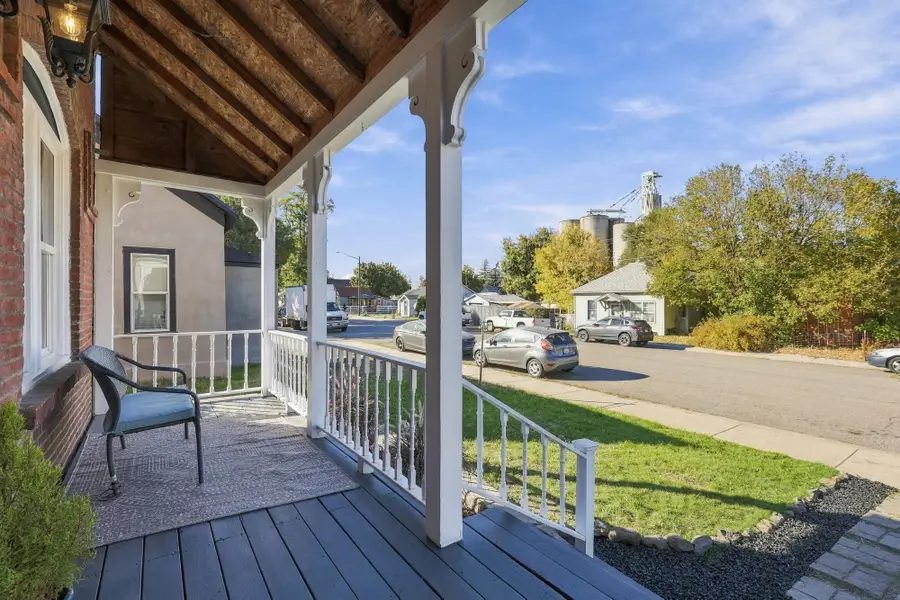 305 W 2nd St, Sprague, WA 99032 - #2