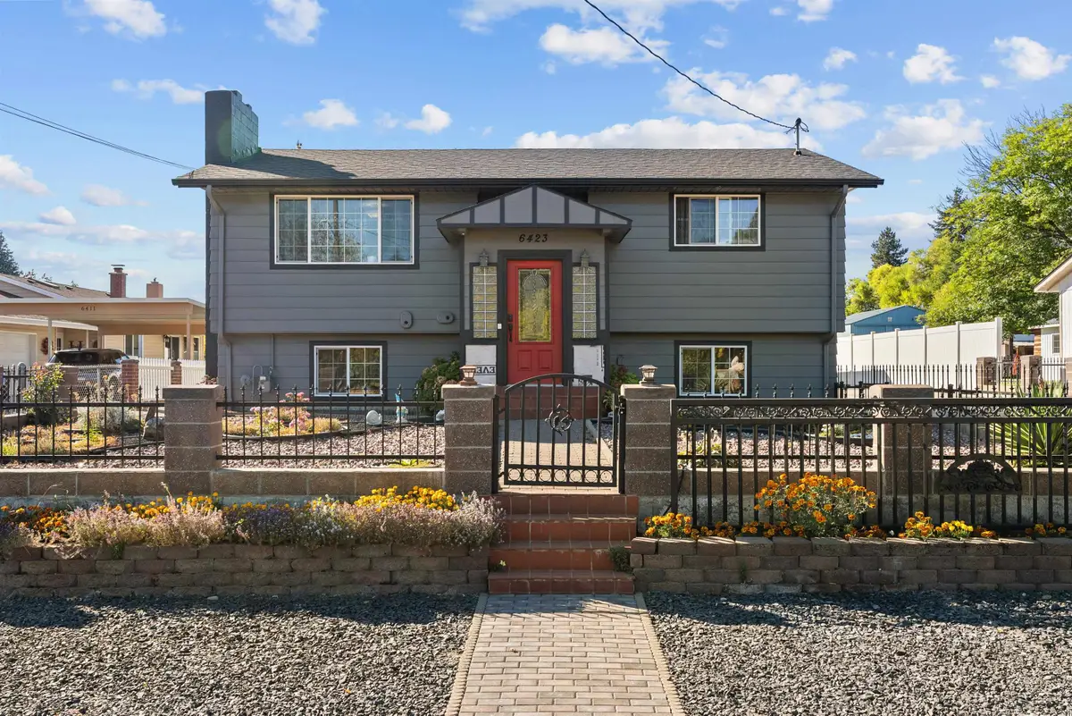 6423 N Altamont St, Spokane, WA 99217 - #1