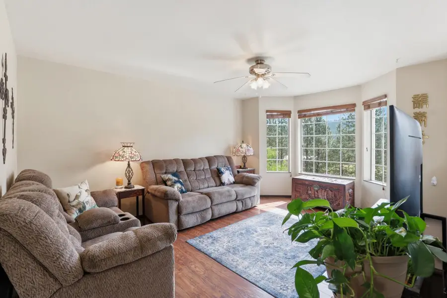 33113 N Milan Rd, Chattaroy, WA 99003 - #2