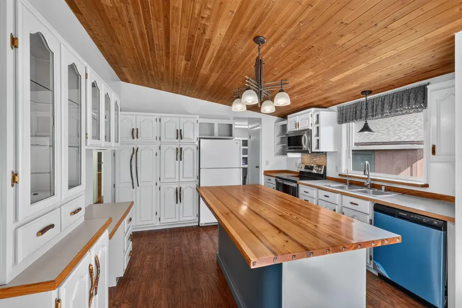 7634 Deer Valley Rd, Newport, WA 99156 - #2
