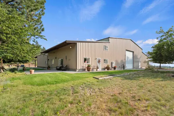 10718 S Mica Vista Ln Ln, Mica, WA 99023