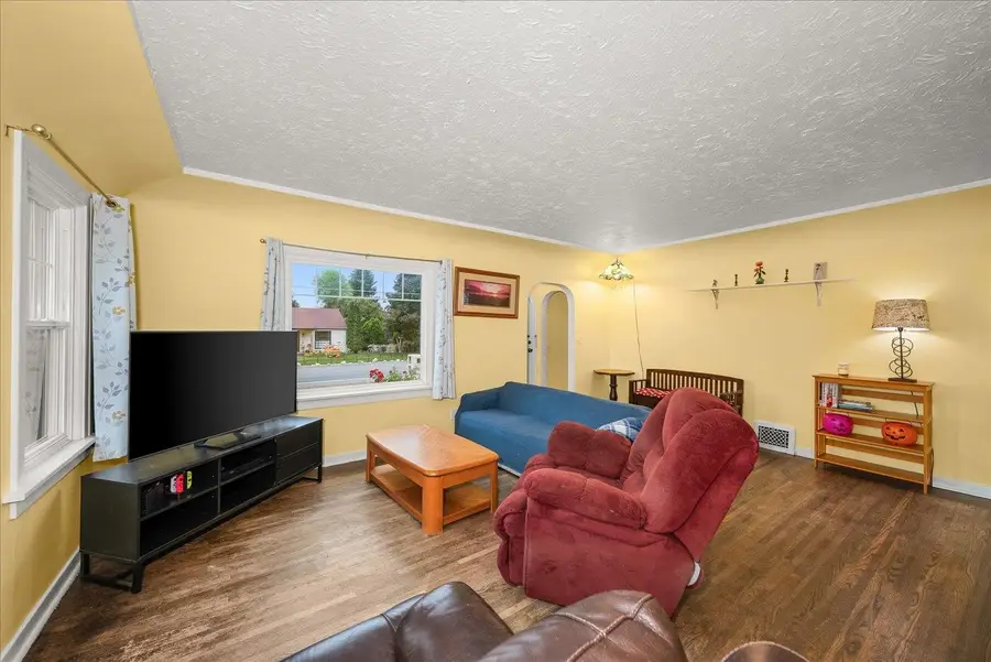 9601 E Upriver Dr, Spokane, WA 99206 - #2