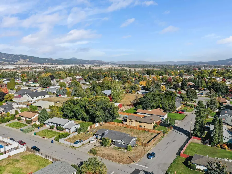 1004 N Best Rd, Spokane Valley, WA 99216 - #3