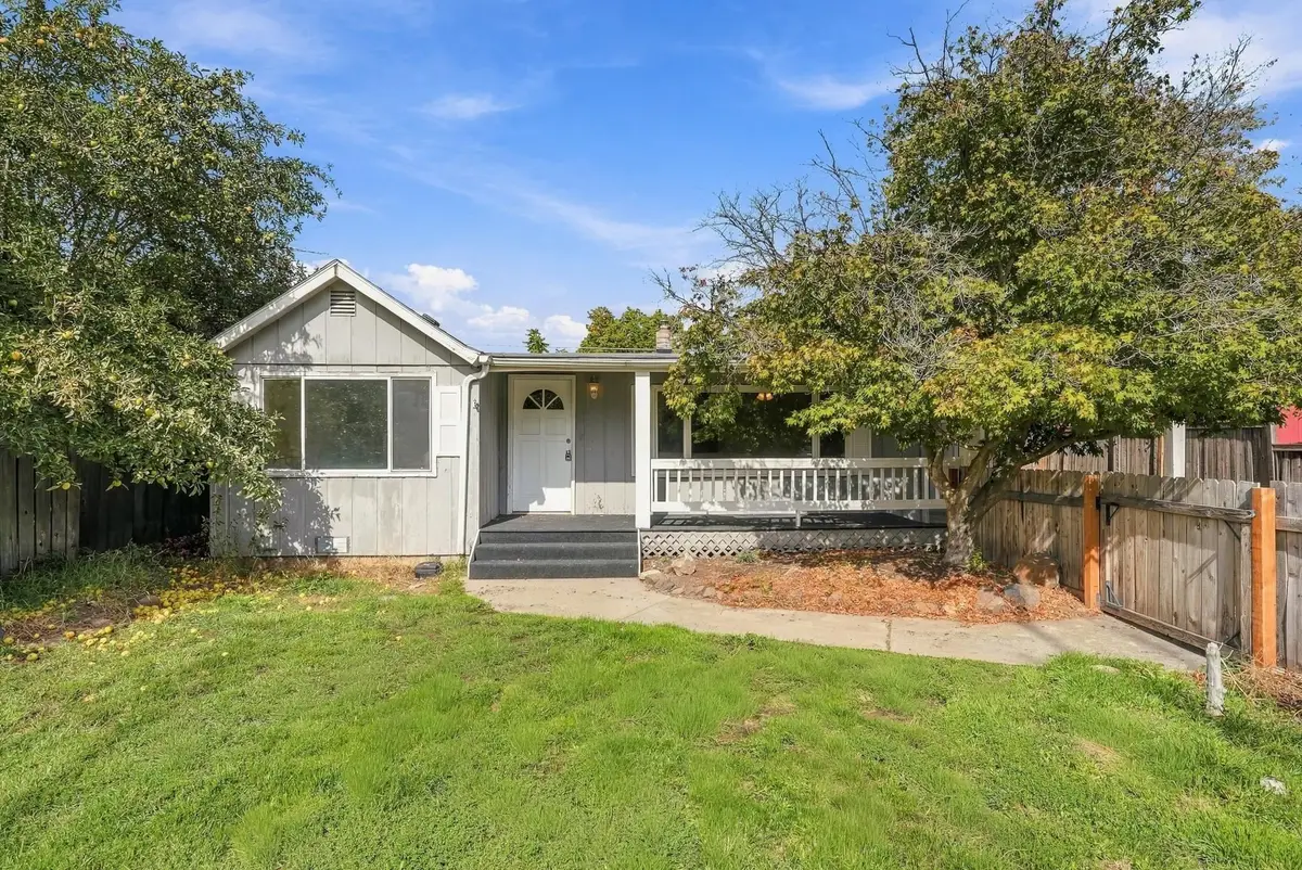 3807 E 29th Ave, Spokane, WA 99223 - #1