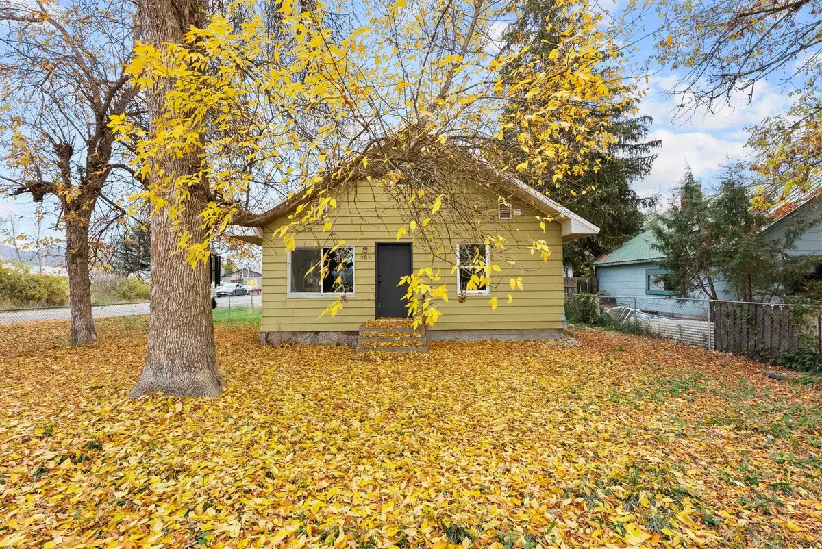 301 2nd Ave, Cusick, WA 99119 - #1