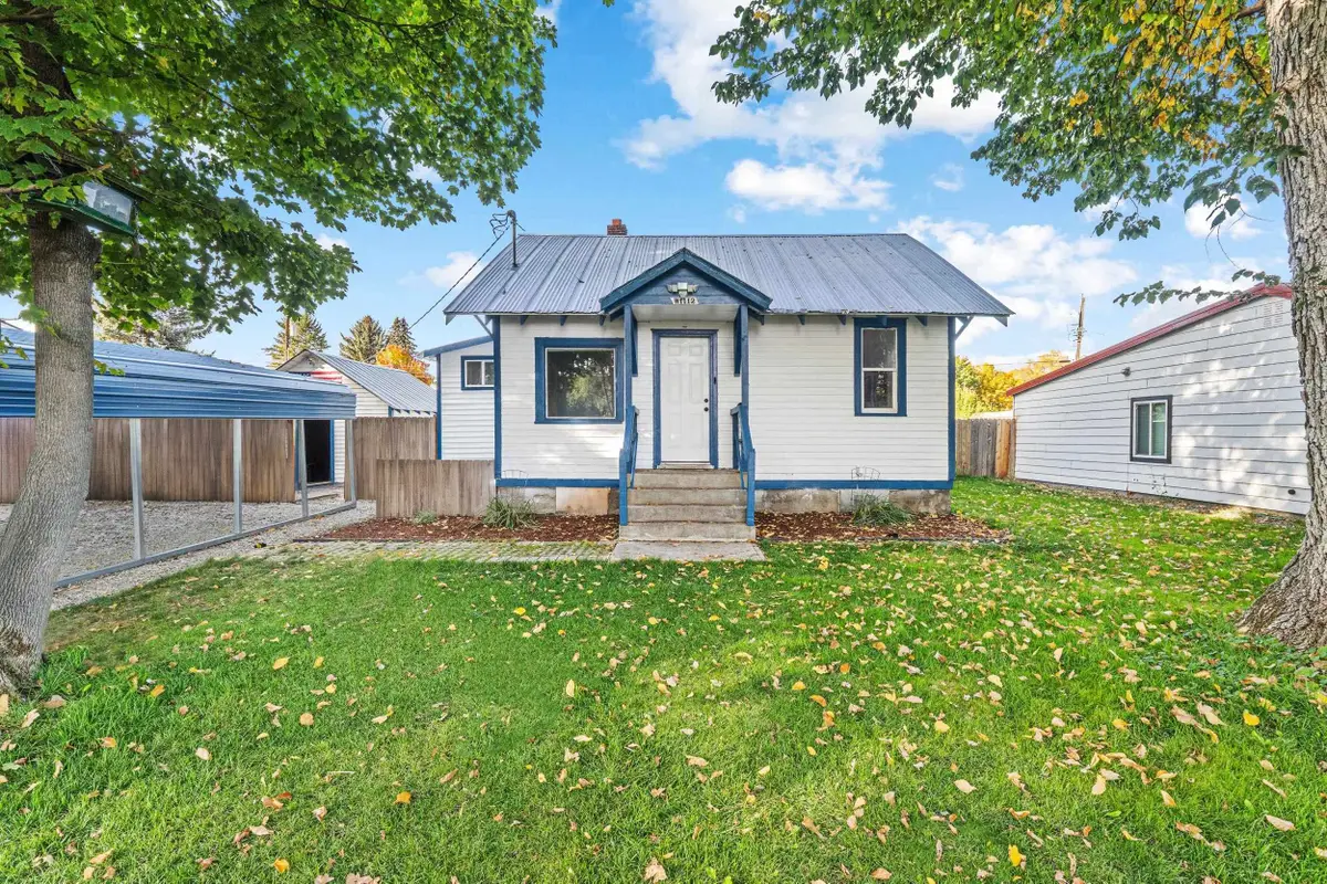 1112 W Main Ave, Chewelah, WA 99109 - #1