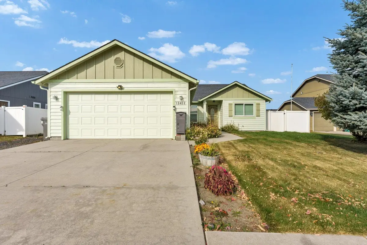 12422 W Pacific Ct, Airway Heights, WA 99001 - #1