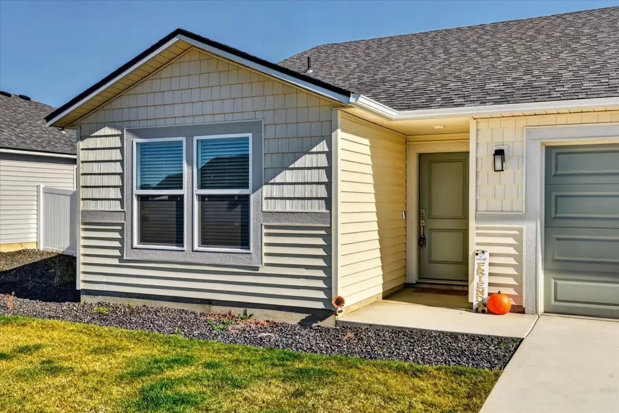221 S Winesap Ave, Deer Park, WA 99006 - #2