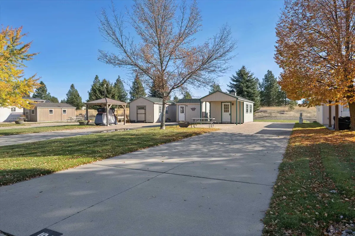 1205 N Country Club Dr, Deer Park, WA 99006 - #1
