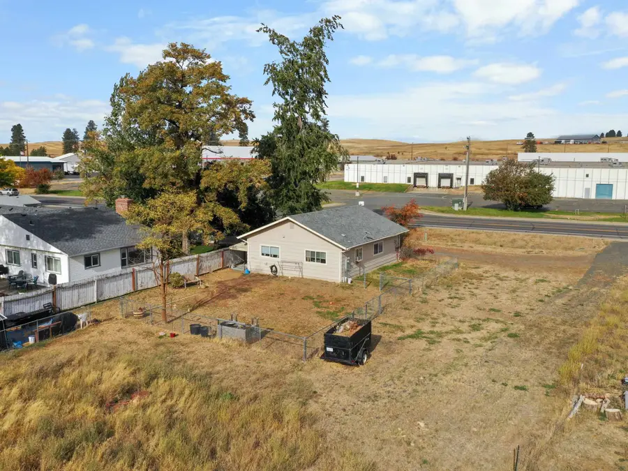 1529 W 1st Ave, Cheney, WA 99004 - #2