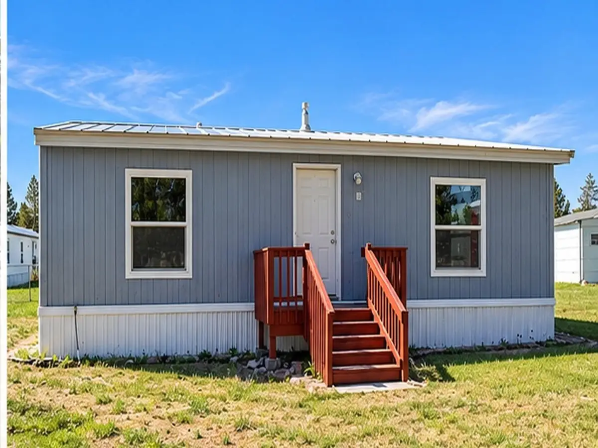 40602 N Newport Hwy, Elk, WA 99009 - #1