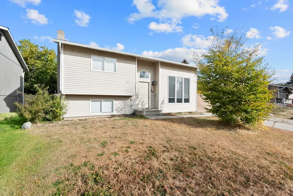 3315 E Garnet Ave, Spokane, WA 99217 - #1