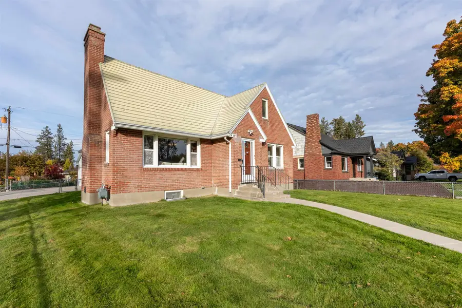 58 W 28th Ave, Spokane, WA 99203 - #3