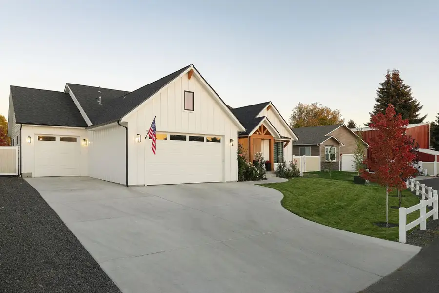 1914 N Rivista Ln, Spokane Valley, WA 99016 - #2
