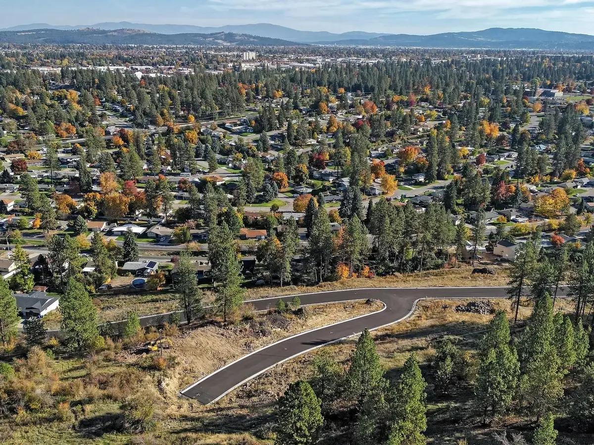 8064 N Jefferson Dr, Spokane, WA 99208 - #1