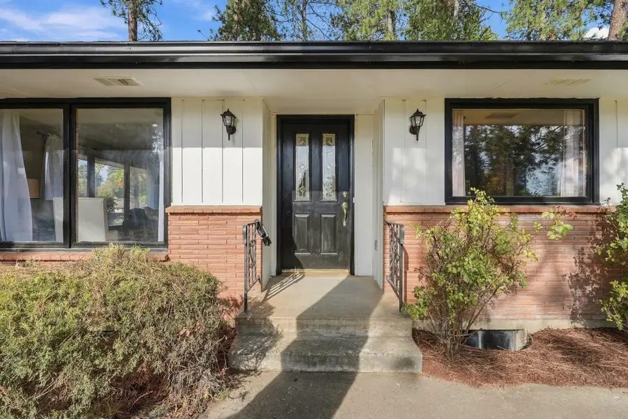 11305 E 18th Ave, Spokane, WA 99206 - #2
