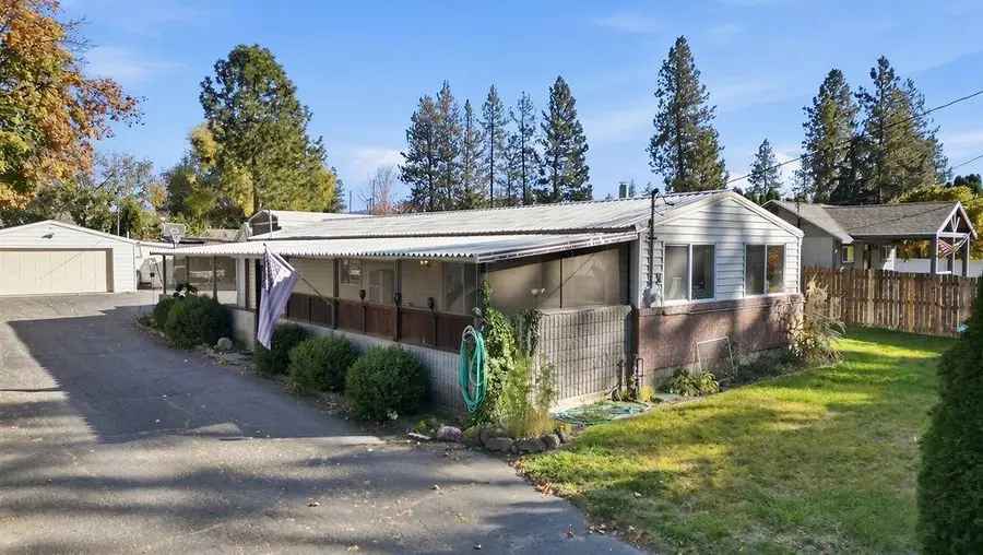 1007 S Walnut Rd, Spokane Valley, WA 99206 - #2