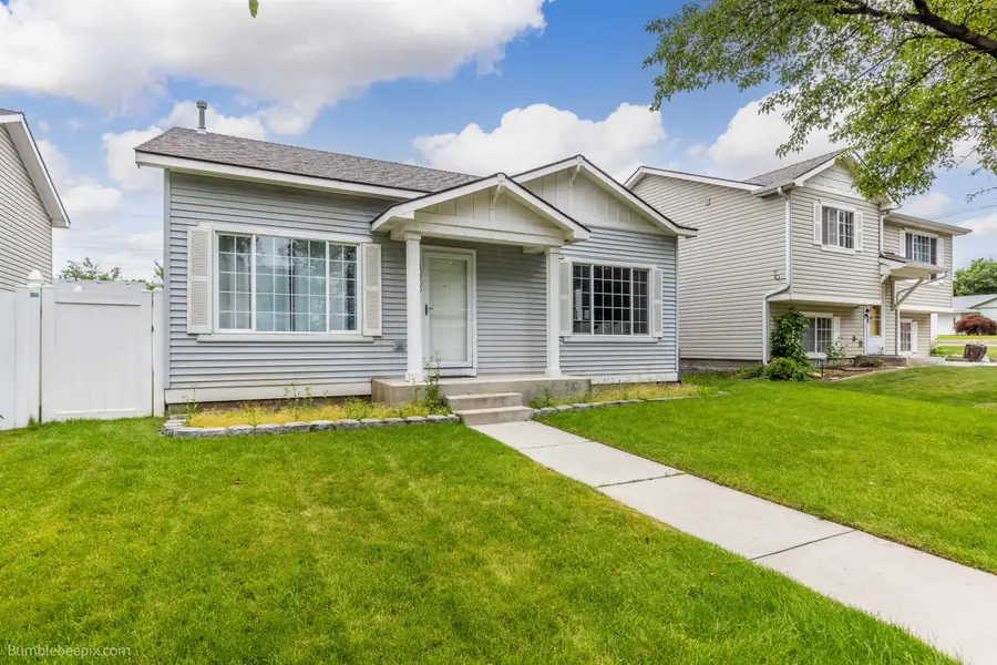 10209 E 17th Ln, Spokane Valley, WA 99206 - #2