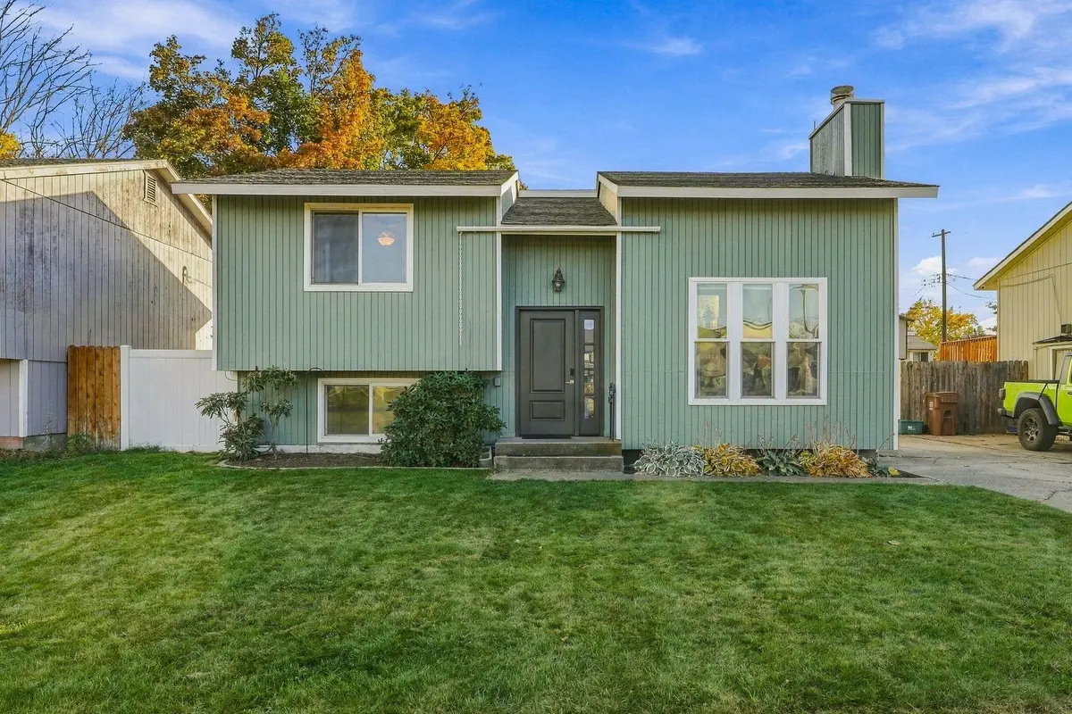 4218 E 24th Ave, Spokane, WA 99223 - #1