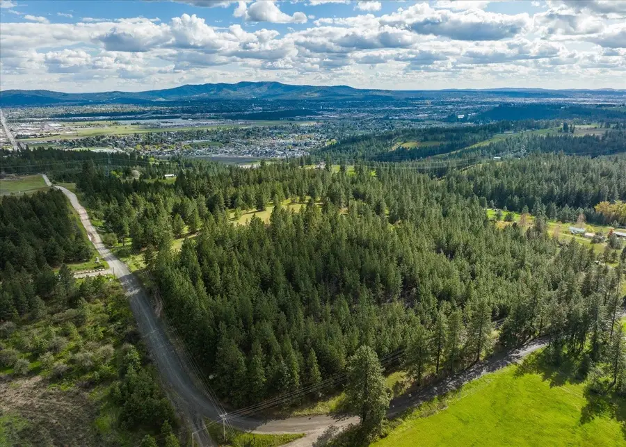 000 Brevier Rd, Spokane, WA 99217 - #2