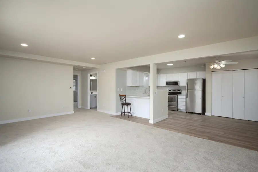 3646 E Barbara Ct, Oak Creek, WI 53154 - Image #2