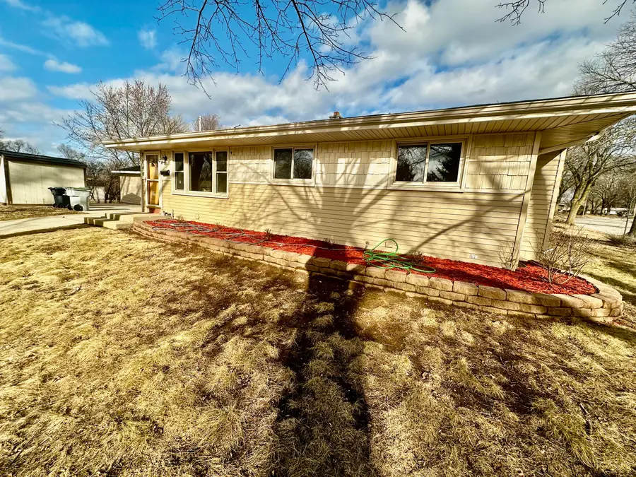 7140 N 48th St, Milwaukee, WI 53223 - #3