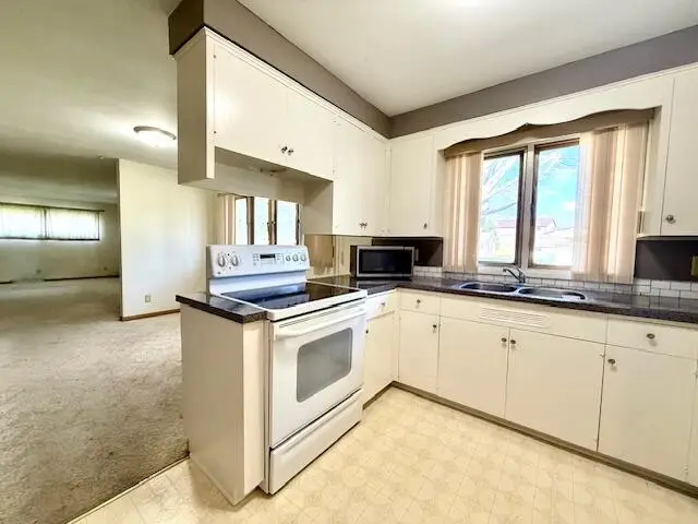 106 Mc Phail Ave N, Caledonia, MN 55921 - Image #2