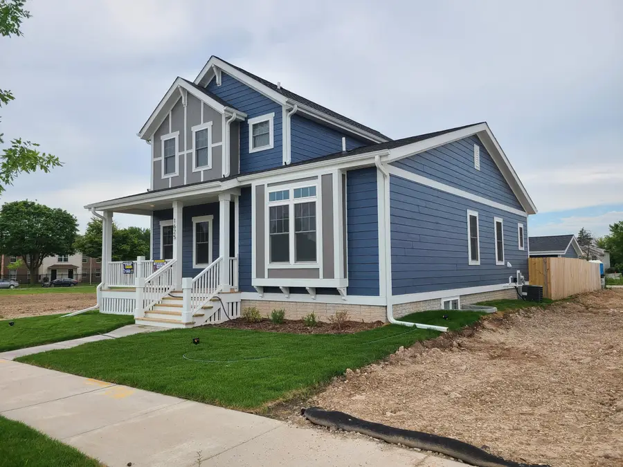 1629 N 20th St, Milwaukee, WI 53205 - #3