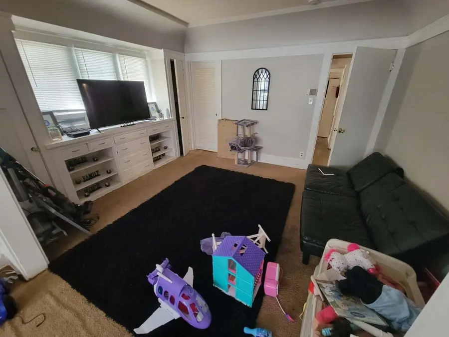 2633 N 50th St, Milwaukee, WI 53210 - Image #3