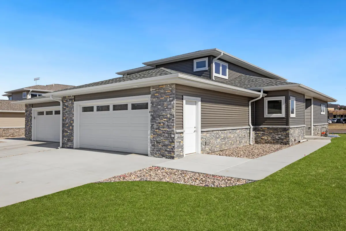 1200 Sween Dr, Holmen, WI 54636 - Image #1