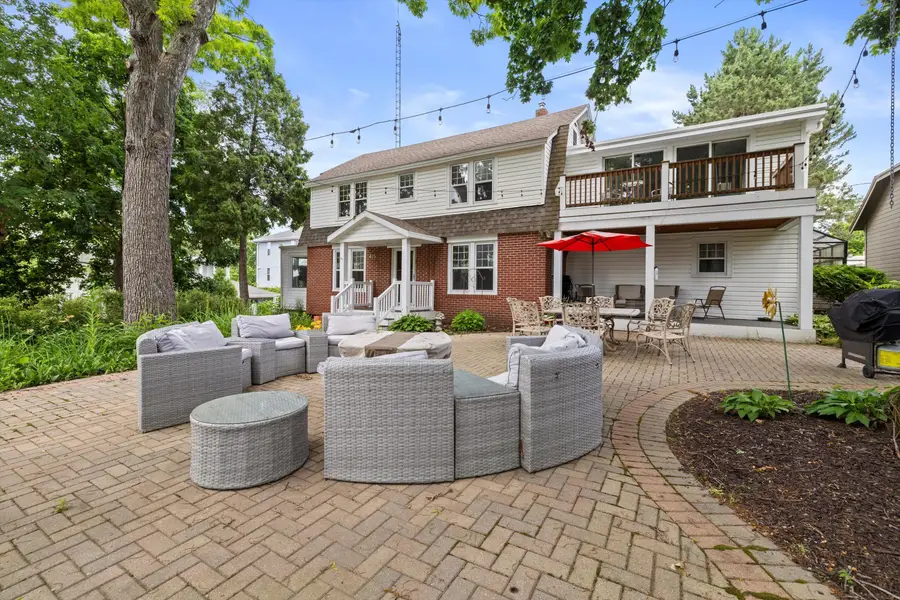 415 S Lake Shore Dr, Lake Geneva, WI 53147 - Image #2