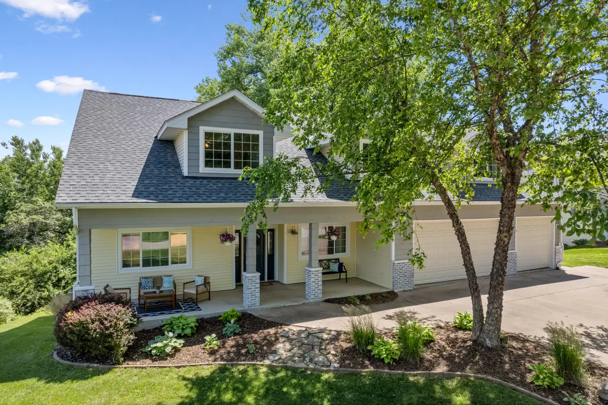 271 Garvin Heights Rd E, Winona, MN 55987 - Image #1