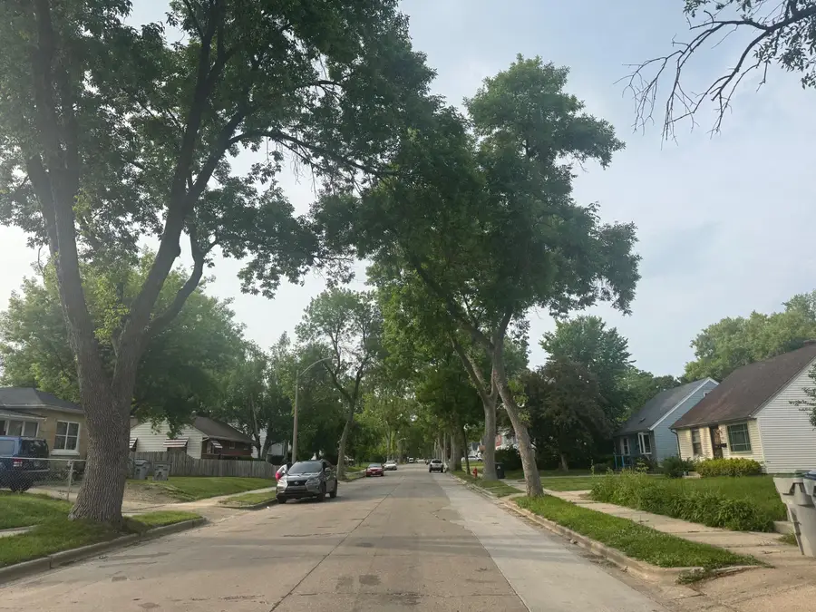 4862 N 54th St, Milwaukee, WI 53218 - Image #2