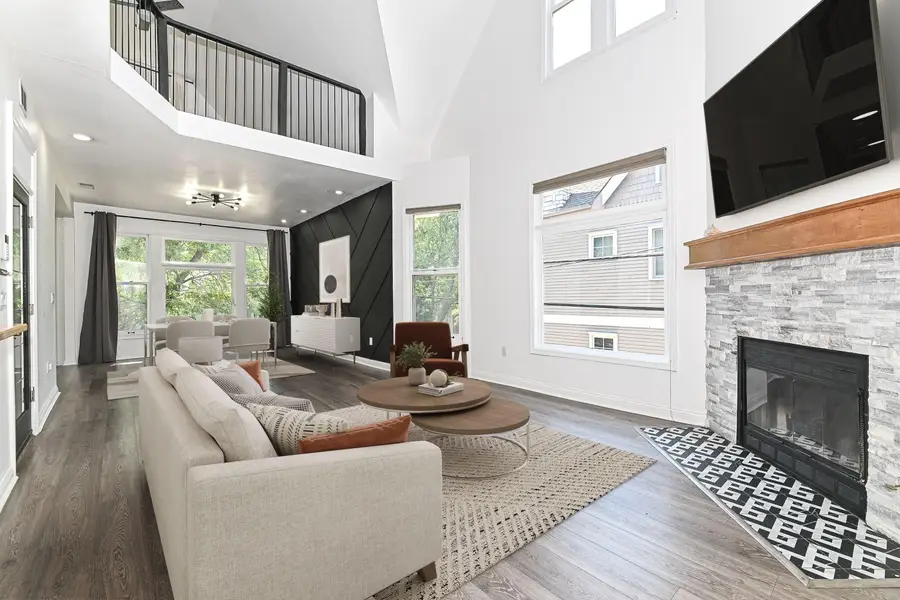 118 W Reservoir Ave, Milwaukee, WI 53212 - Image #2