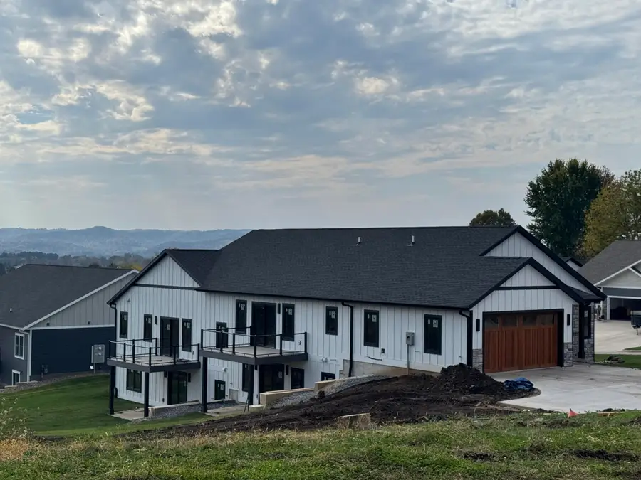 4078 Brooke Elizabeth Dr, Onalaska, WI 54650 - Image #2