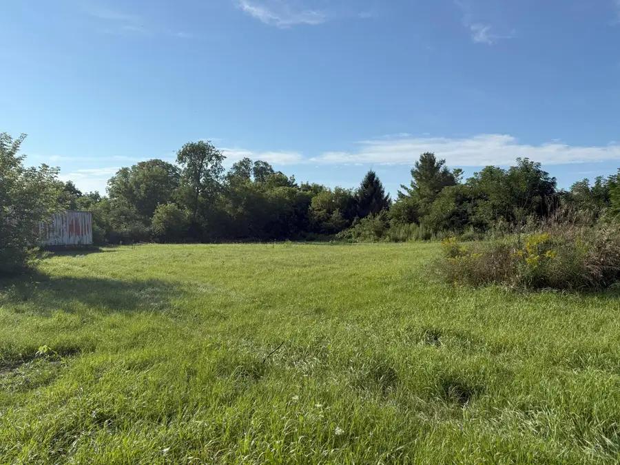 W212N11206 Meeker Hill Ln, Germantown, WI 53022 - Image #3