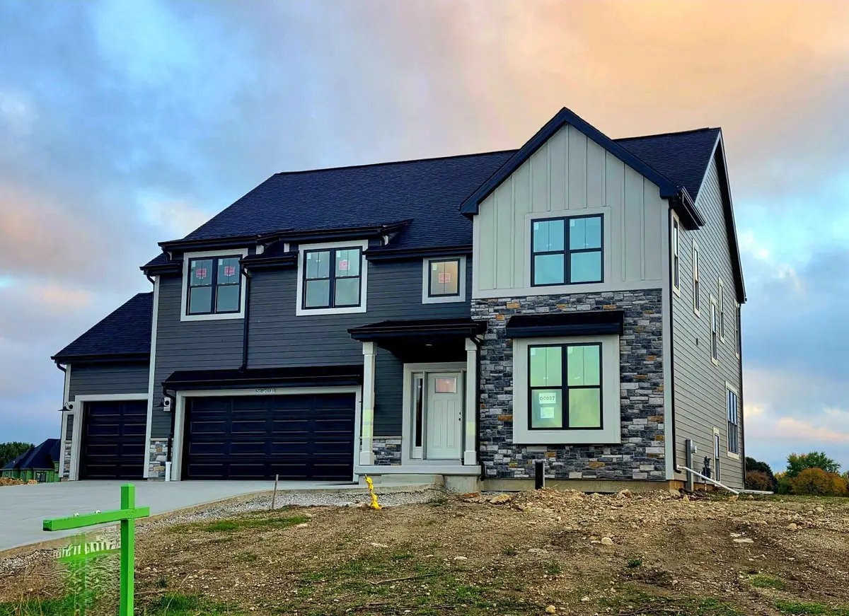 N58W25914 Autumn Way, Lisbon, WI 53089 - Image #1