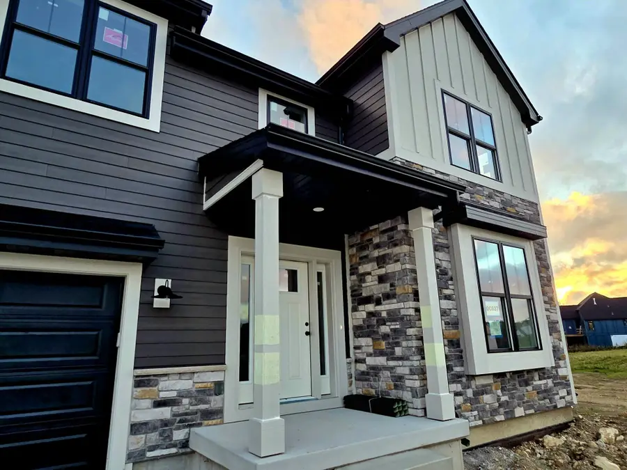 N58W25914 Autumn Way, Lisbon, WI 53089 - Image #2