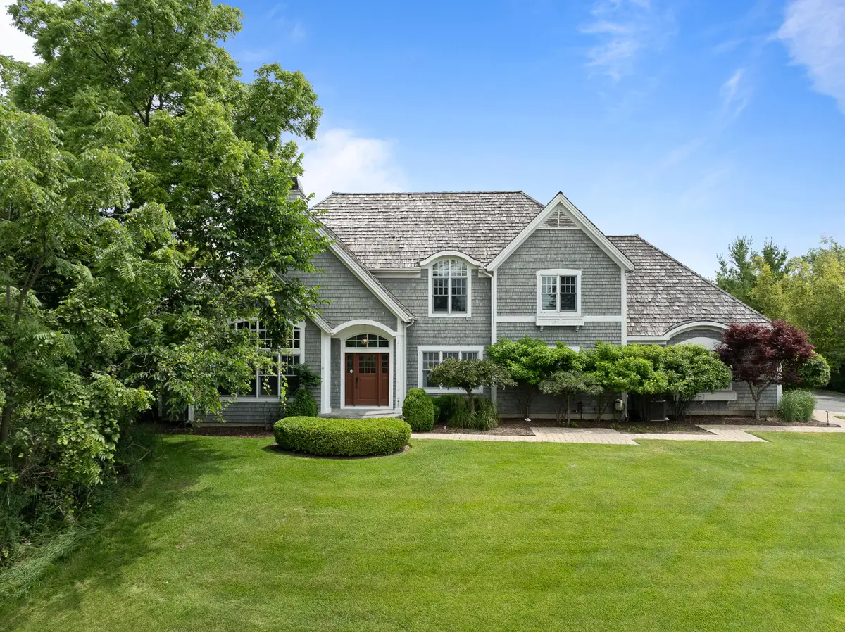 1305 Saratoga Ln, Geneva, WI 53147 - Image #1
