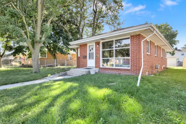 3452 1st Ave, Racine, WI 53402