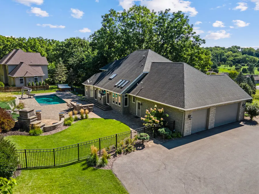 1803 Ironwood Pl, Onalaska, WI 54650 - Image #2