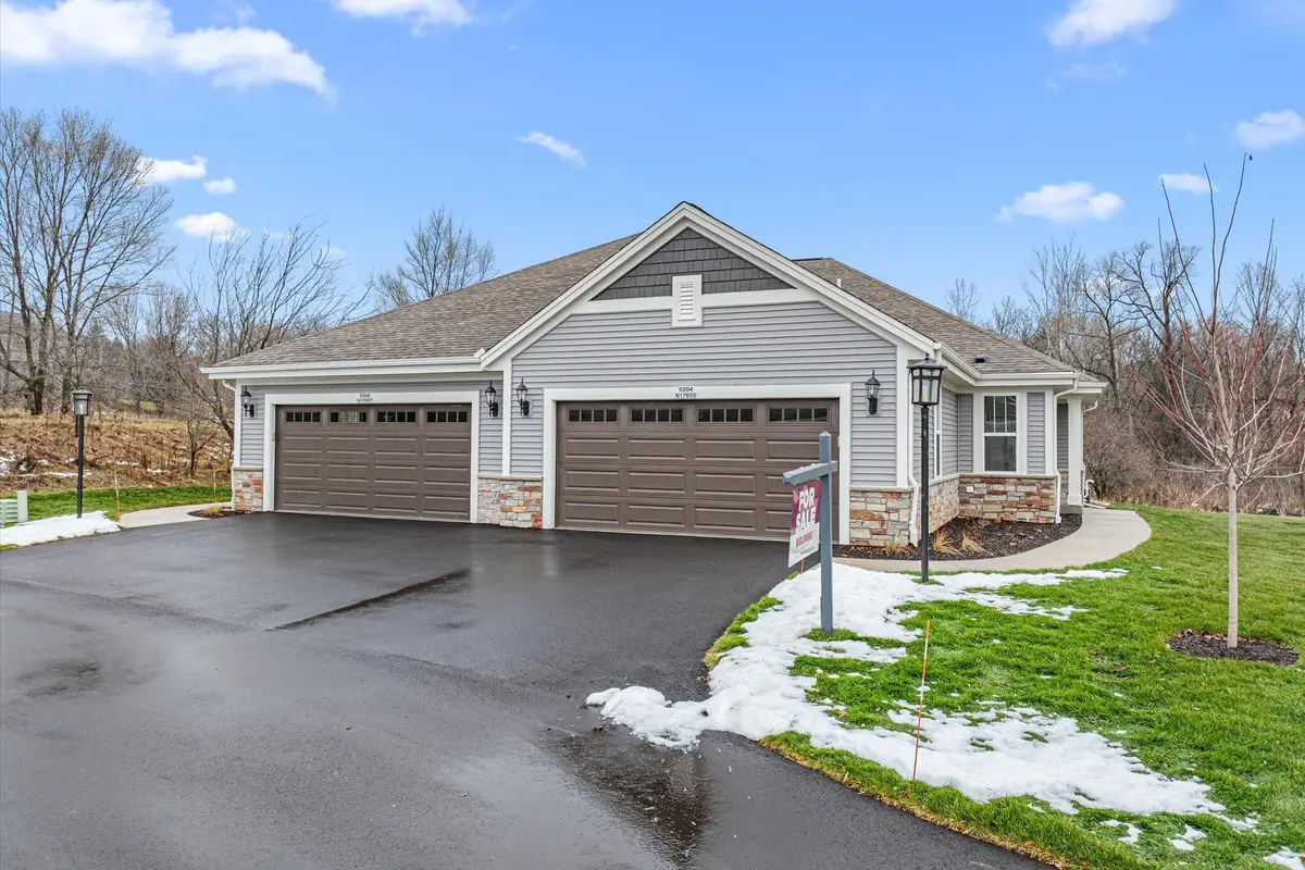 W204N17695 Laurel Pl, Jackson, WI 53037 - Image #1