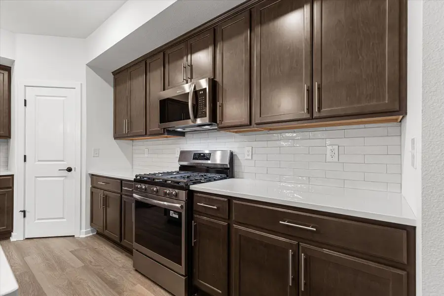 W204N17695 Laurel Pl, Jackson, WI 53037 - Image #3