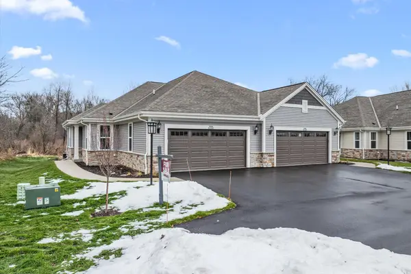 W204N17697 Laurel Pl, Jackson, WI 53037